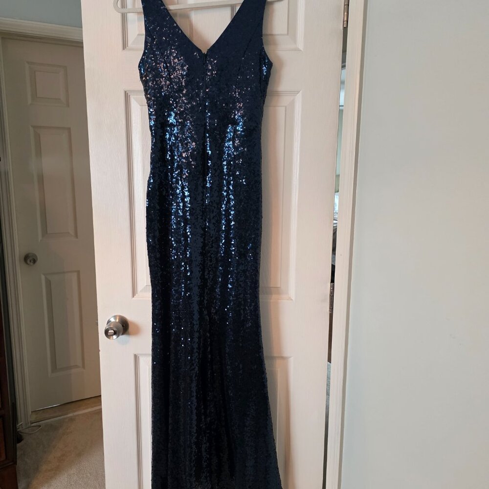 Formal gown - Picture 3 of 5